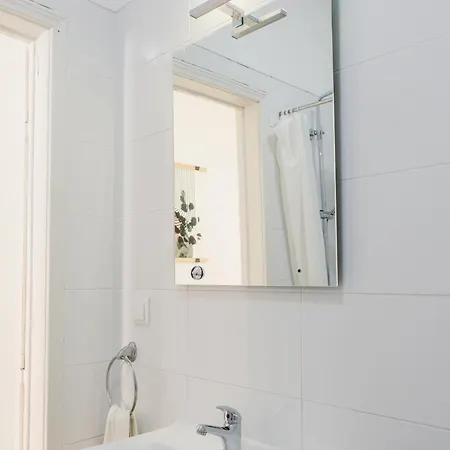 Viver - Em Campo De Ourique Apartman