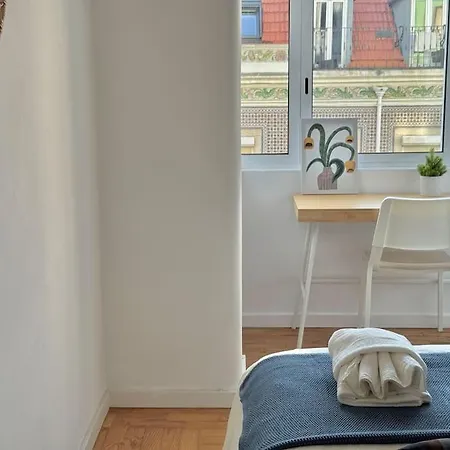 Apartment Viver - Em Campo De Ourique Lisbon