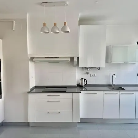 Apartment Viver - Em Campo De Ourique Lisbon