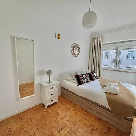 Viver - Em Campo De Ourique Apartment